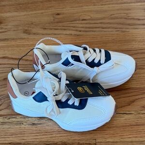 NEW! Kids shoes